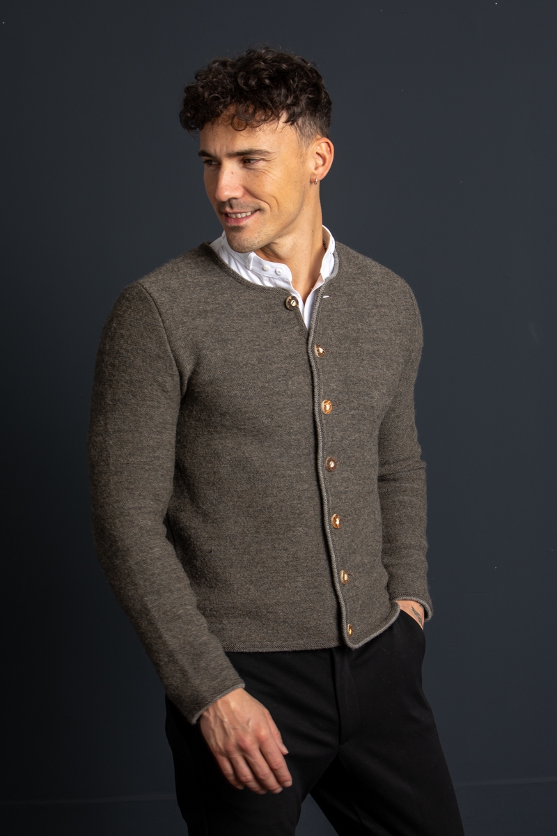 Strickjanker Lars asphalt