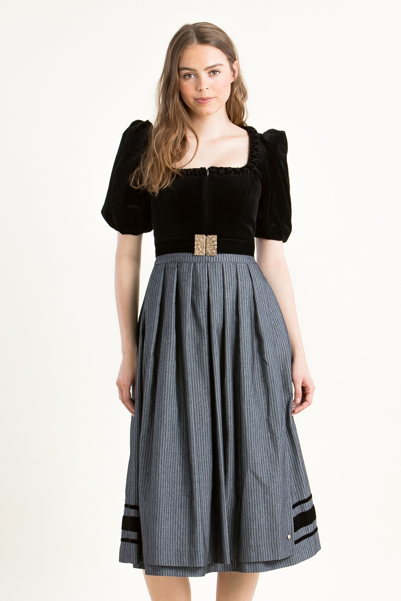 Samtdirndl Mona mit Puffarm schwarz 4992 1113