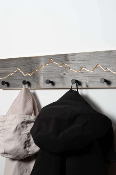 Garderobe aus Altholz mit Berg Motiv 55cm