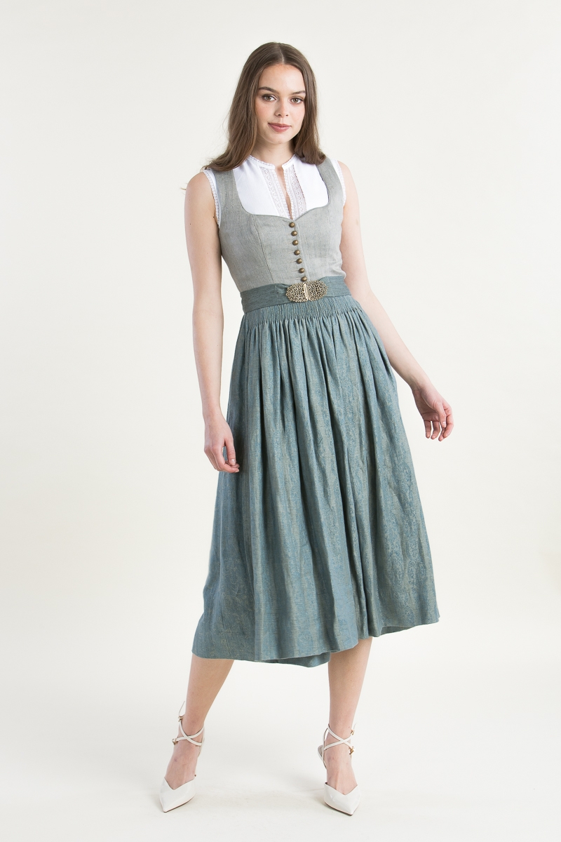 Dirndl Hedi mit Herzausschnitt K0952 cloud blue