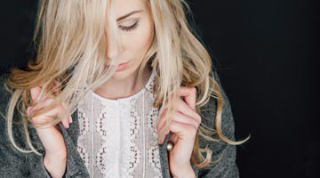 Dirndlbluse