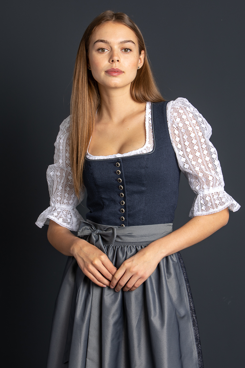 Dirndlbluse Traude A004150 reinweiß