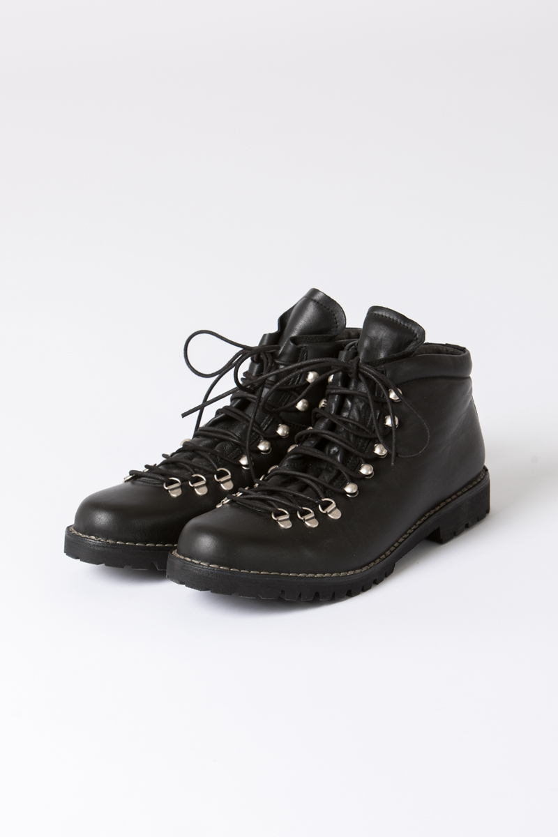Berginspirierte Trachtenschuhe 6040 schwarz