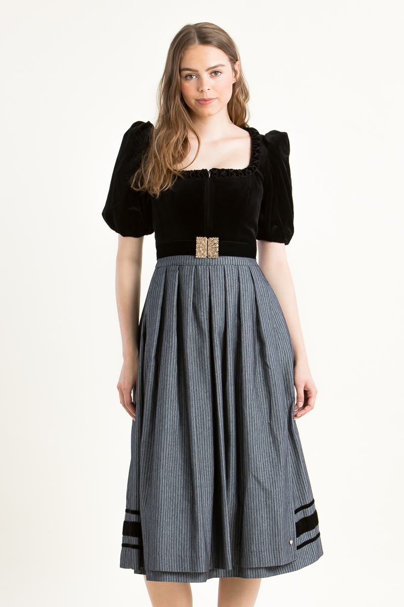 Samtdirndl Mona mit Puffarm schwarz 4992 1113