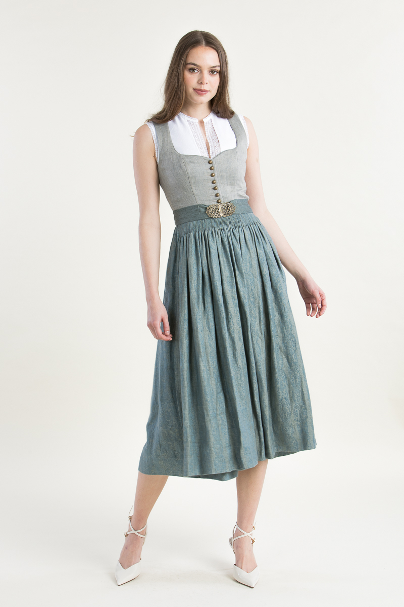 Dirndl Hedi mit Herzausschnitt K0952 cloud blue