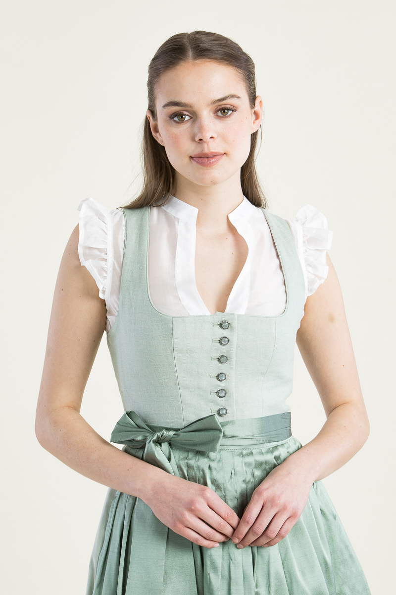 Dirndlbluse Eveline mit Flügelarm weiß
