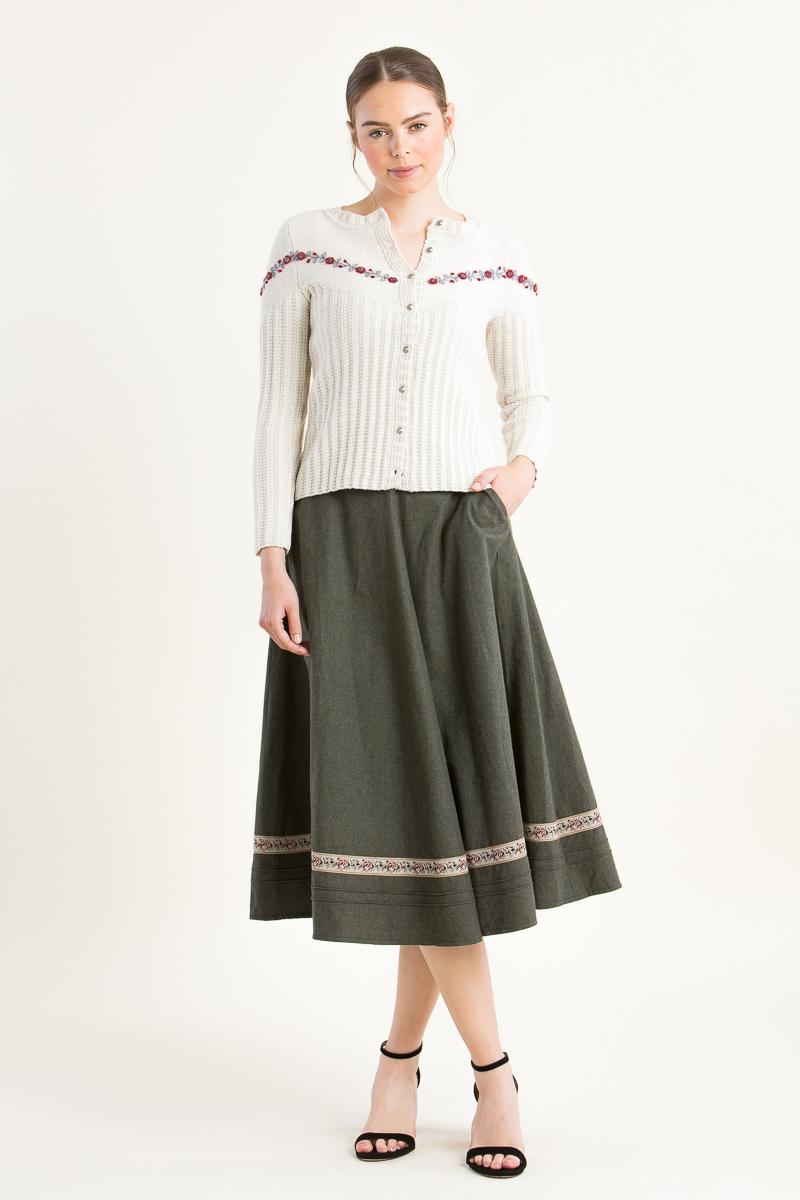 Bestickter Strickjanker 83715 ecru