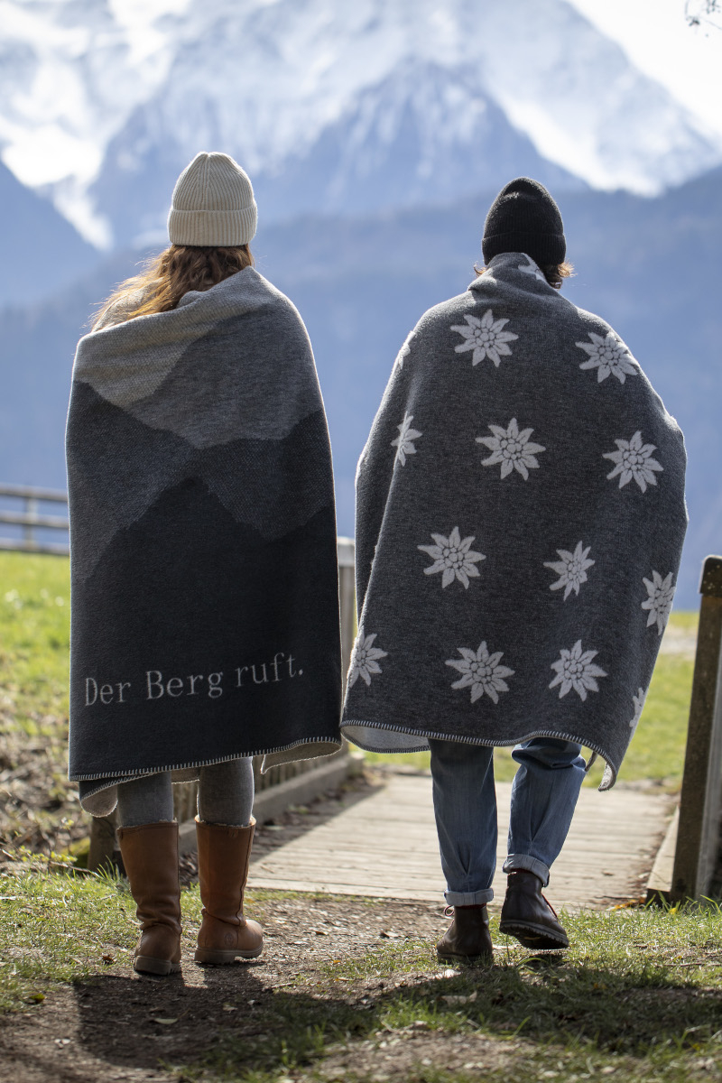 Plaid Der Berg ruft anthrazit