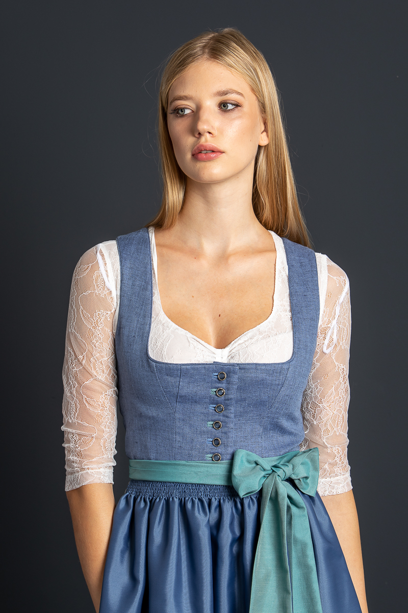 Dirndlbluse Helga ecru